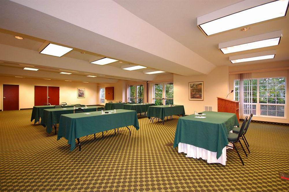 Clarion Hotel Portland International Airport Dış mekan fotoğraf